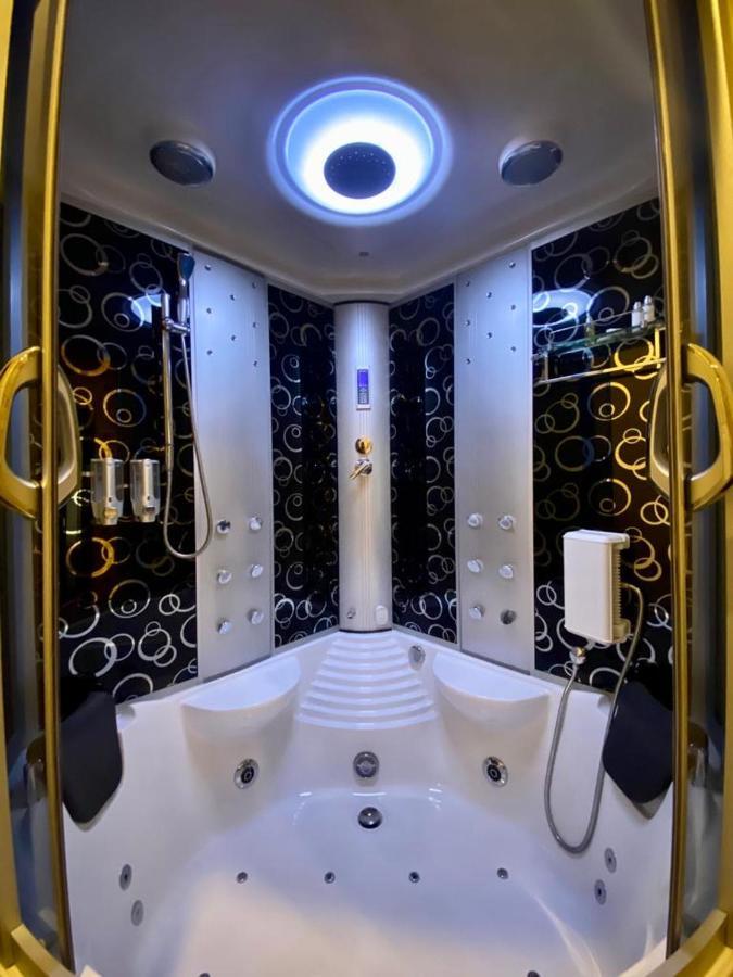 Aral Hotel Apartments 타부크 외부 사진