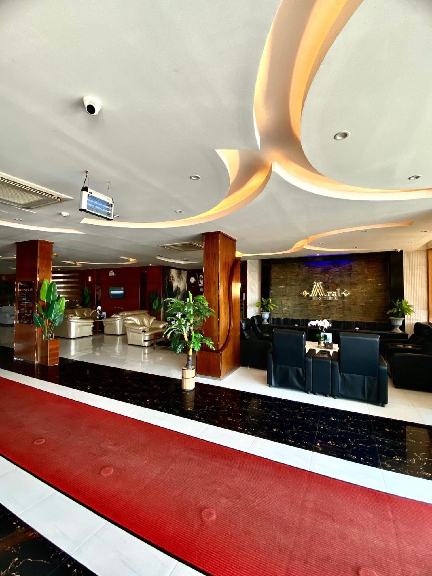 Aral Hotel Apartments 타부크 외부 사진